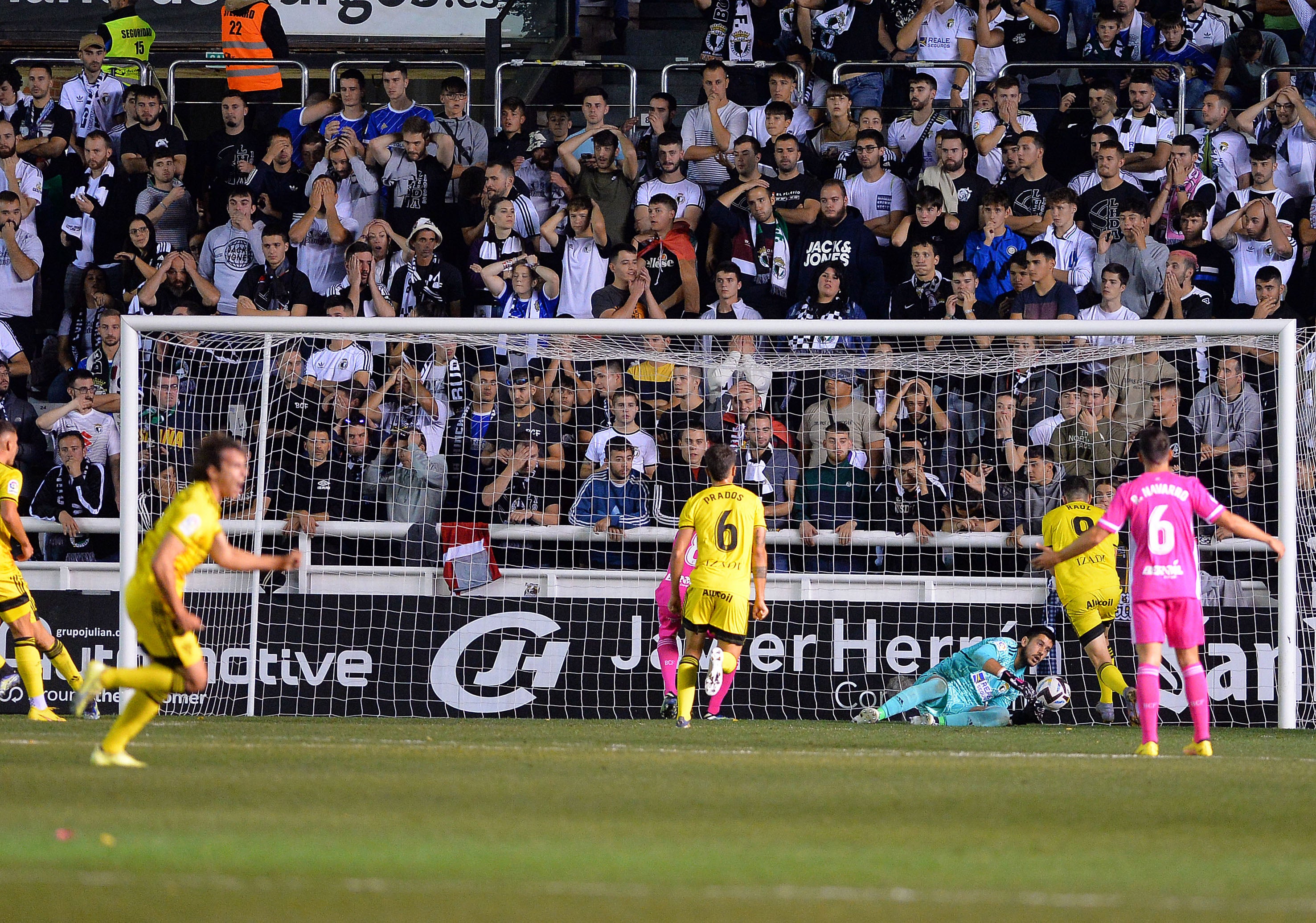 Fotos: Victoria a la épica en el derbi burgalés