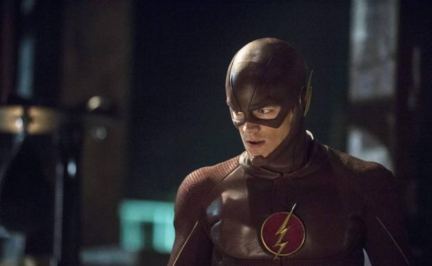 Imagen principal - Imágenes de 'The Flash', 'Supergirl' y 'Arrow'.