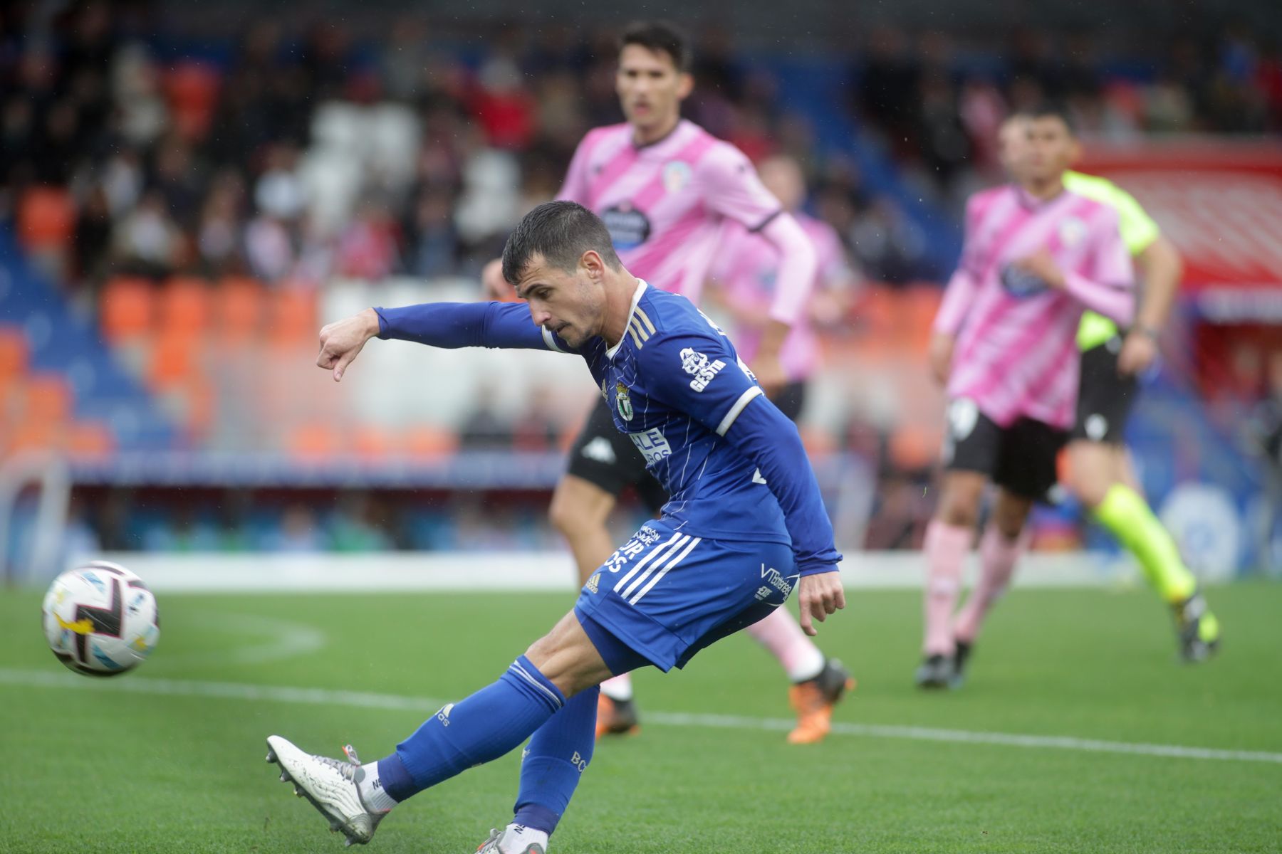 Fotos: El Burgos sufre la primera derrota de la temporada ante el Lugo