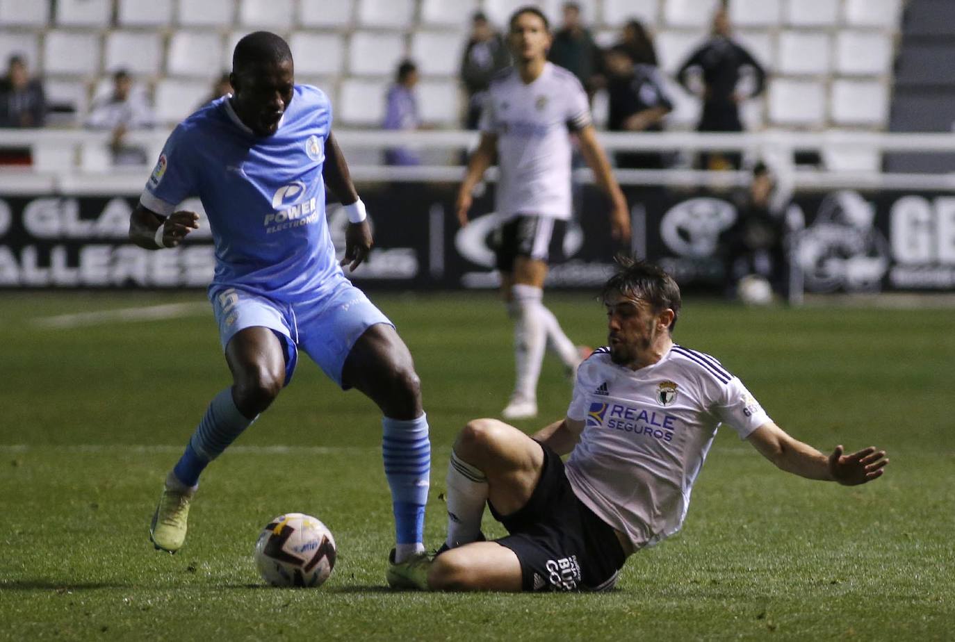 Imágenes de la victoria del Burgos CF ante la UD Ibiza este sábado en El Plantío