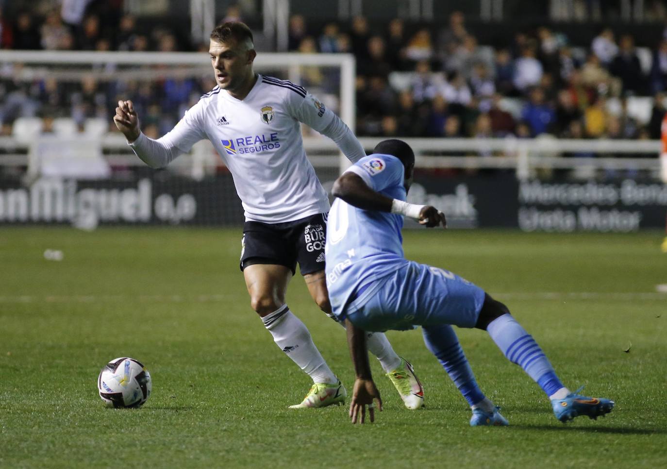 Imágenes de la victoria del Burgos CF ante la UD Ibiza este sábado en El Plantío