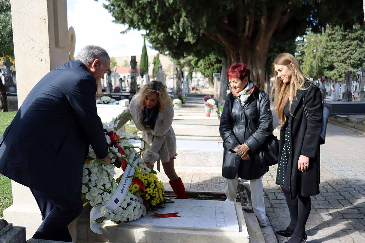 Fotos: Los burgaleses llenan el cementerio para honrar a sus muertos