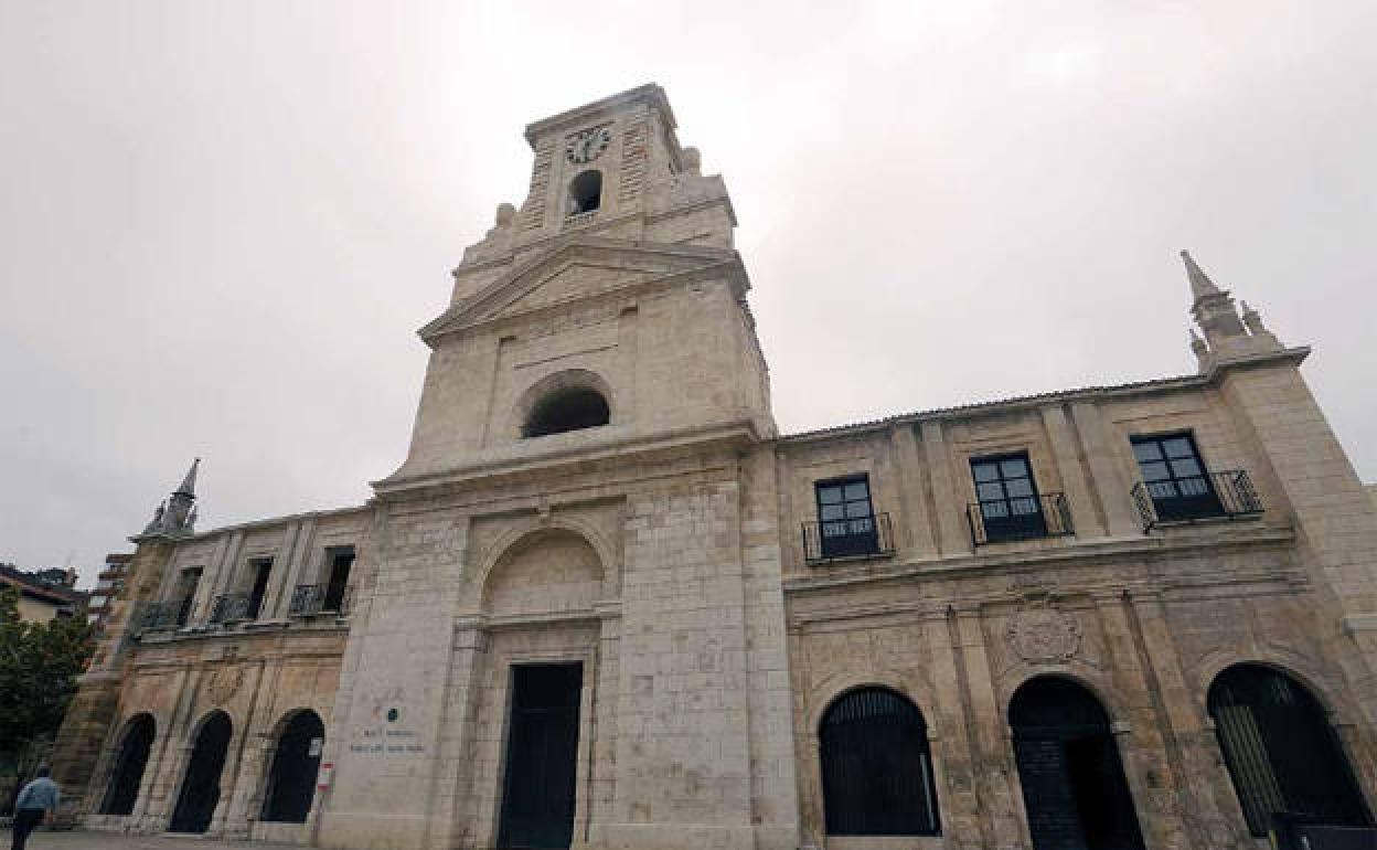 El monasterio de San Juan de Burgos alberga la exposición. 