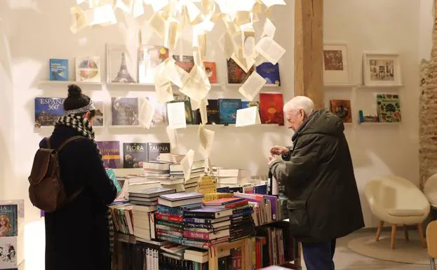 De Javier Castillo a Dolores Redondo: los libros más vendidos en Burgos