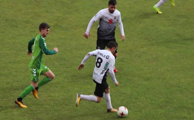 Burgos CF y Racing de Santander se reencuentran en el fútbol profesional 20 años después