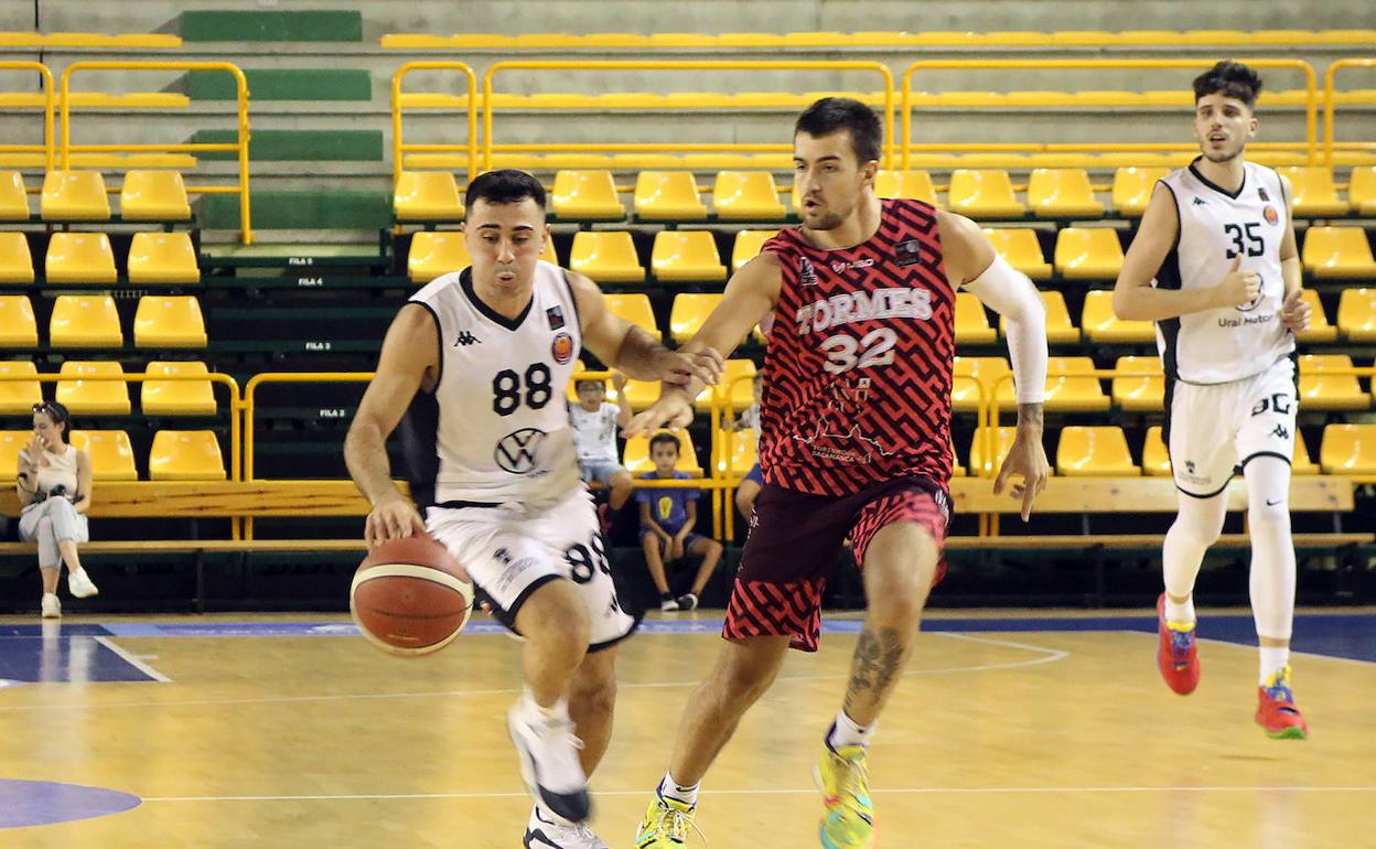 El Tizona se mide este domingo al CB Tormes en Burgos.