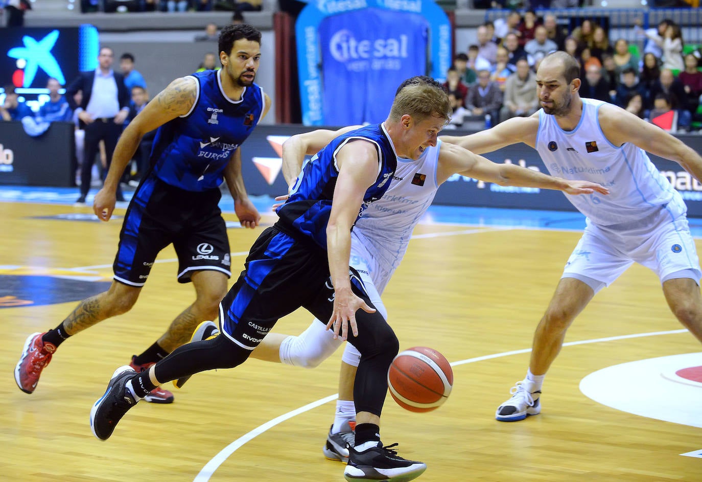 Fotos: Imágenes del partido entre el Hereda San Pablo Burgos y el Guuk Gipuzkoa Basket