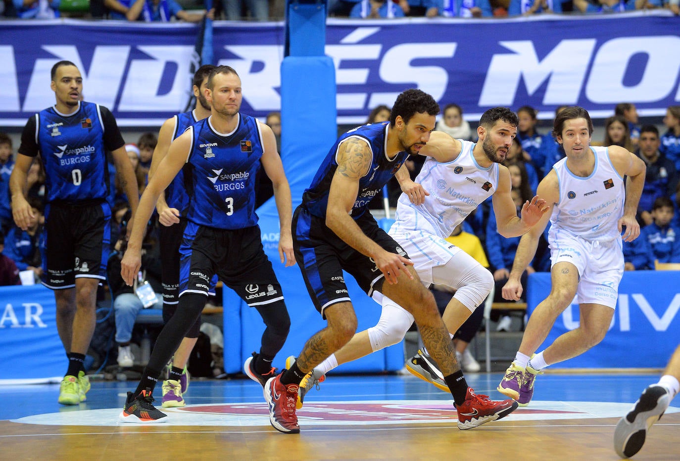 Fotos: Imágenes del partido entre el Hereda San Pablo Burgos y el Guuk Gipuzkoa Basket