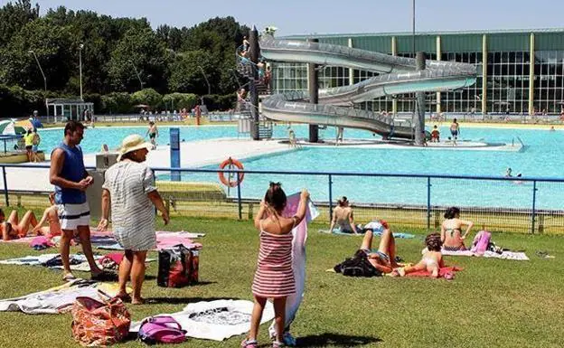 La reforma de la piscina familiar de El Plantío, concluida a falta de unos «remates»