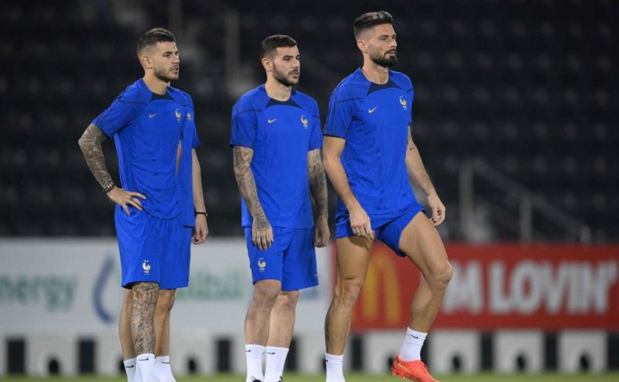 Lucas Hernández, Theo Hernández y Olivier Giroud. 