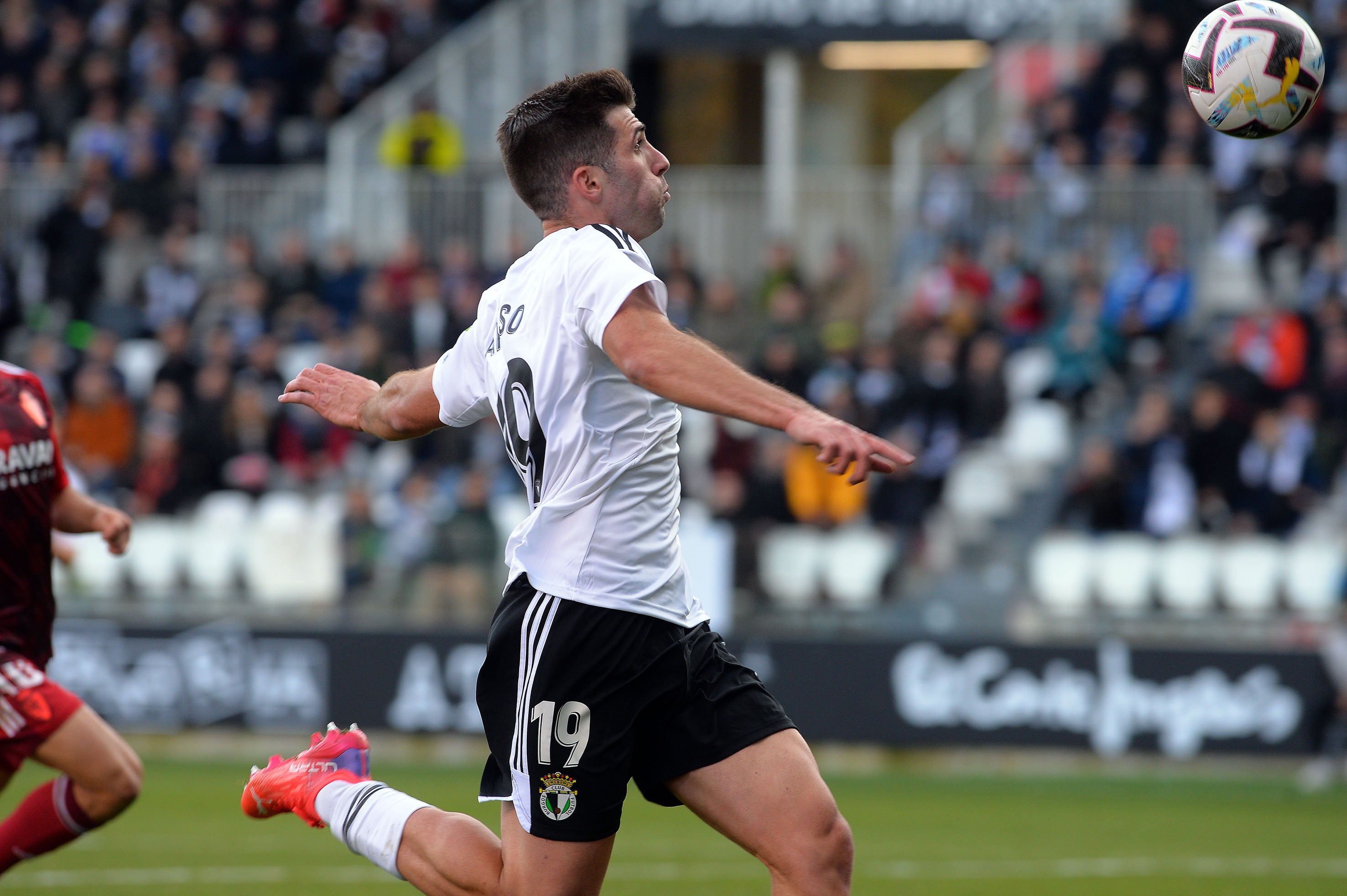 Fotos: El Burgos CF suma un punto en el último suspiro ante el Real Zaragoza