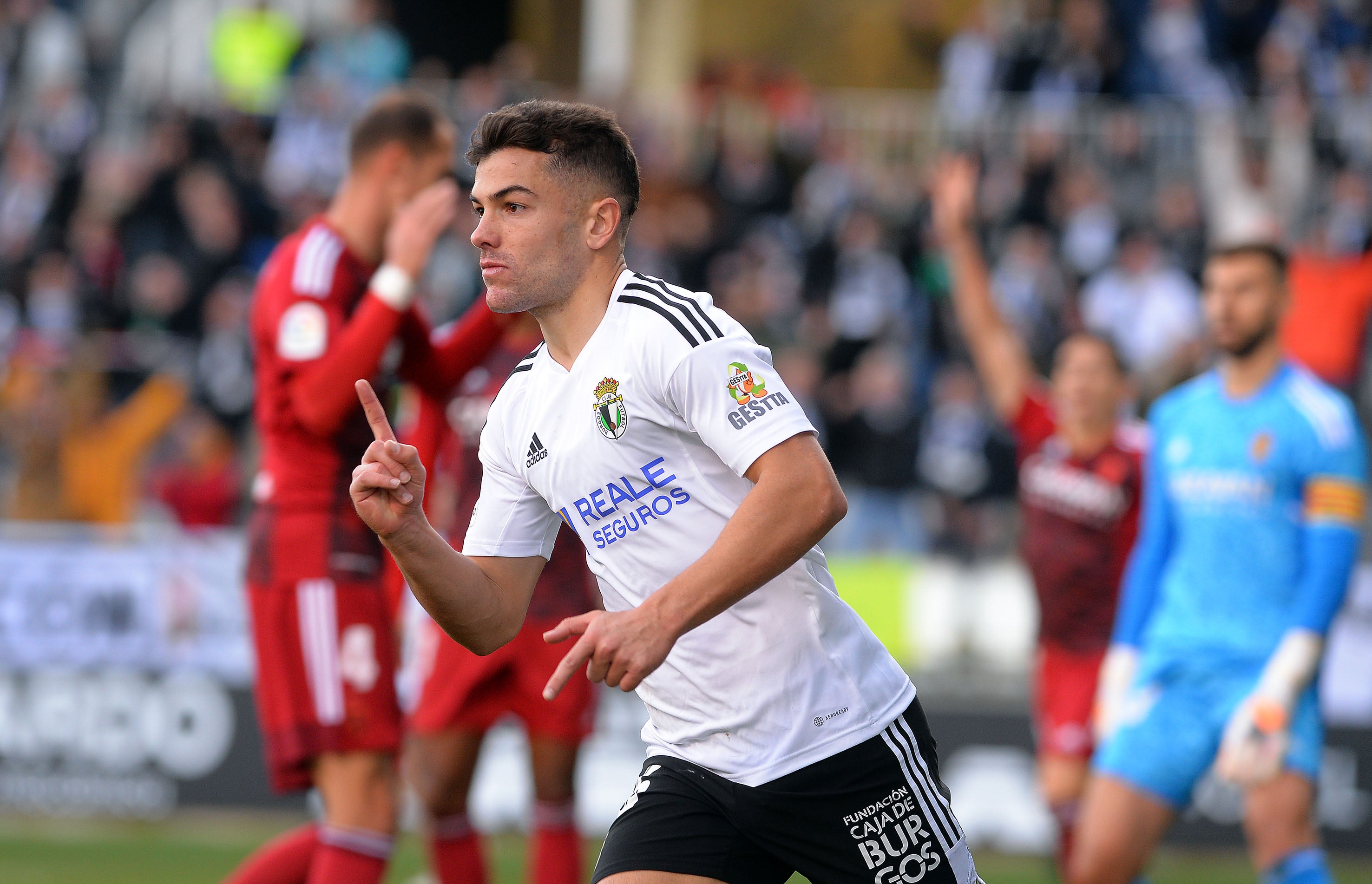 Fotos: El Burgos CF suma un punto en el último suspiro ante el Real Zaragoza