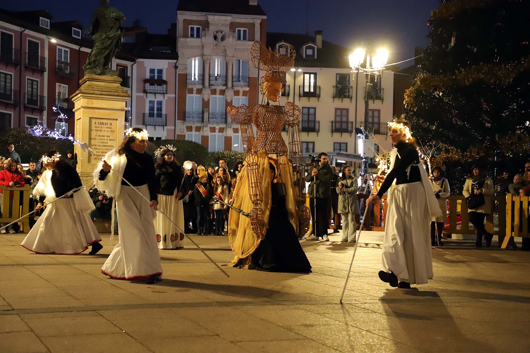 Fotos: Burgos da la bienvenida a la Navidad