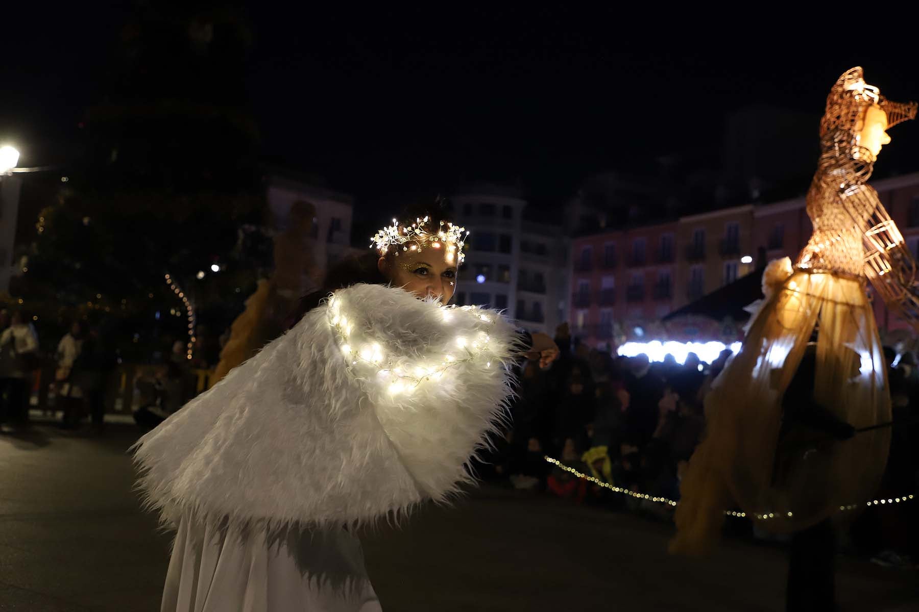 Fotos: Burgos da la bienvenida a la Navidad