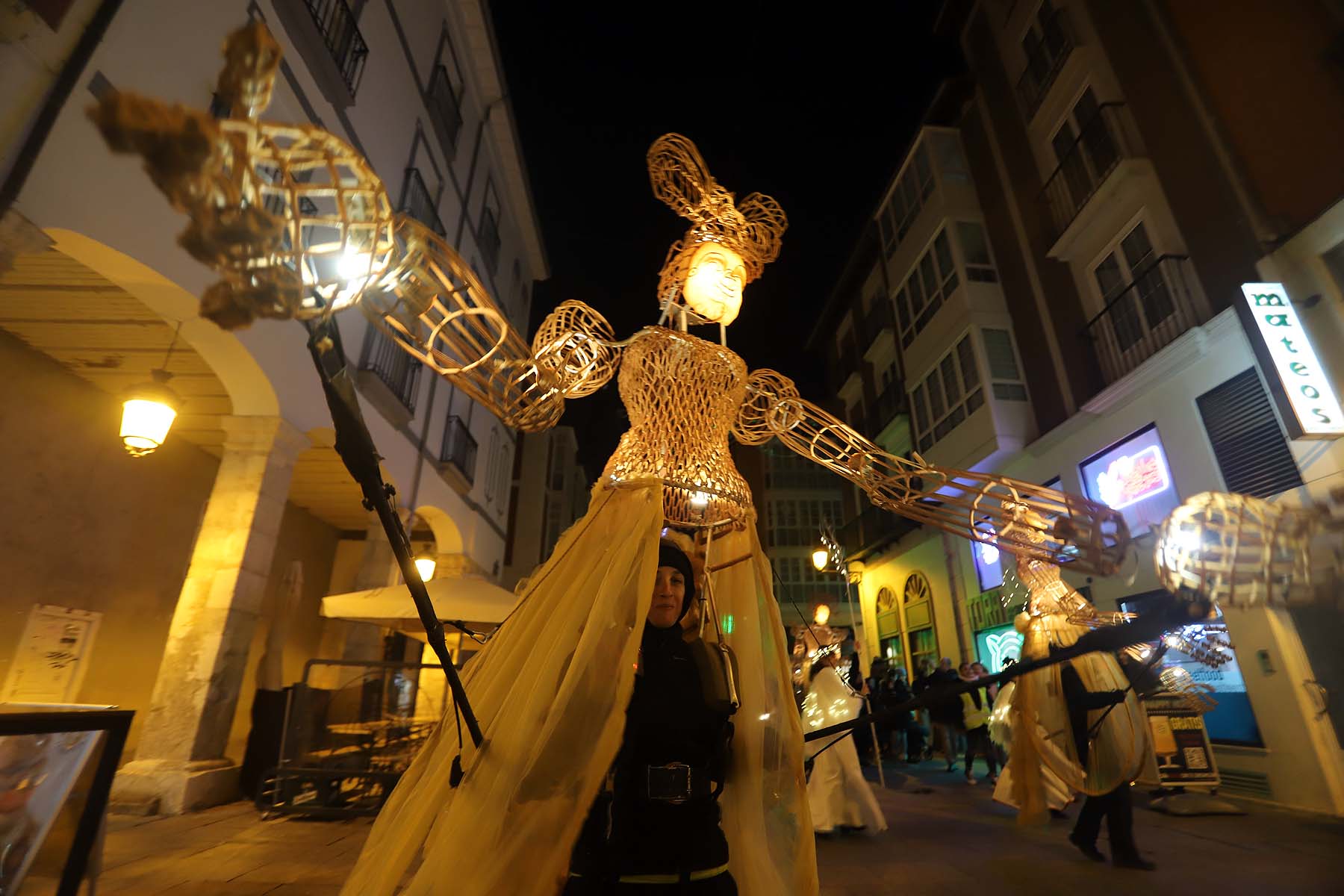 Fotos: Burgos da la bienvenida a la Navidad