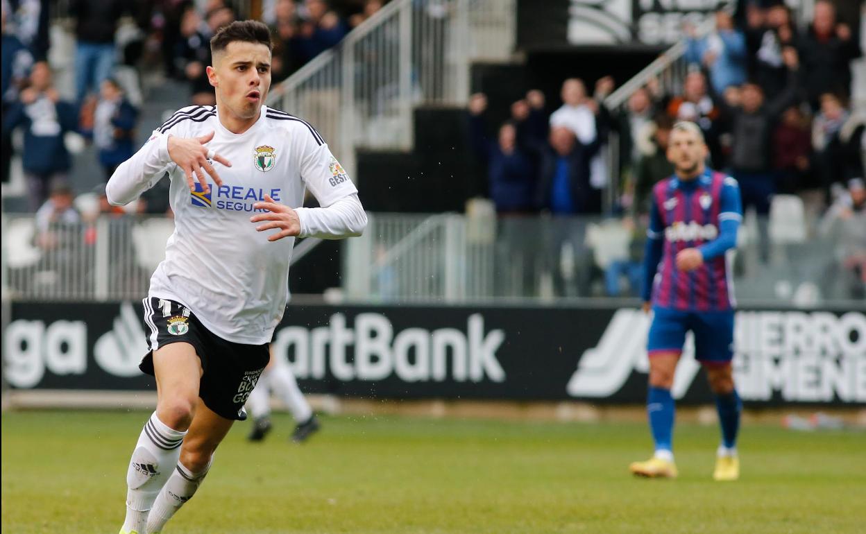 Gaspar Campos celebra el gol ante el Eibar.