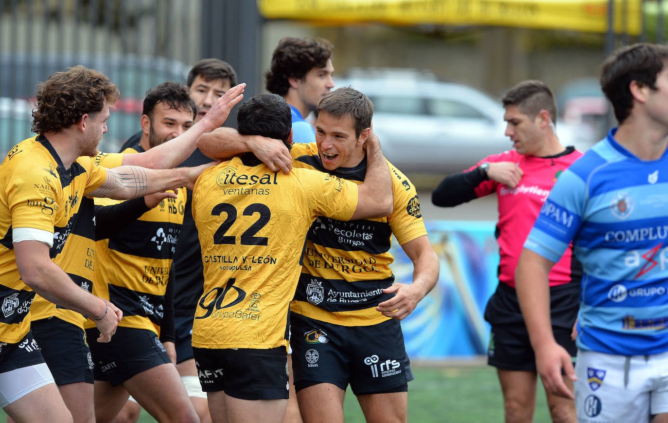 Imágenes de la victoria de Recoletas Burgos UBU ante Complutense Cisneros este domingo en San Amaro