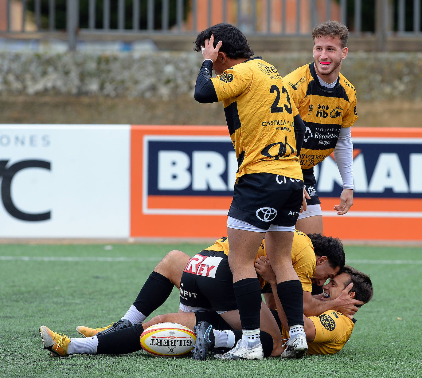 Imágenes de la victoria de Recoletas Burgos UBU ante Complutense Cisneros este domingo en San Amaro