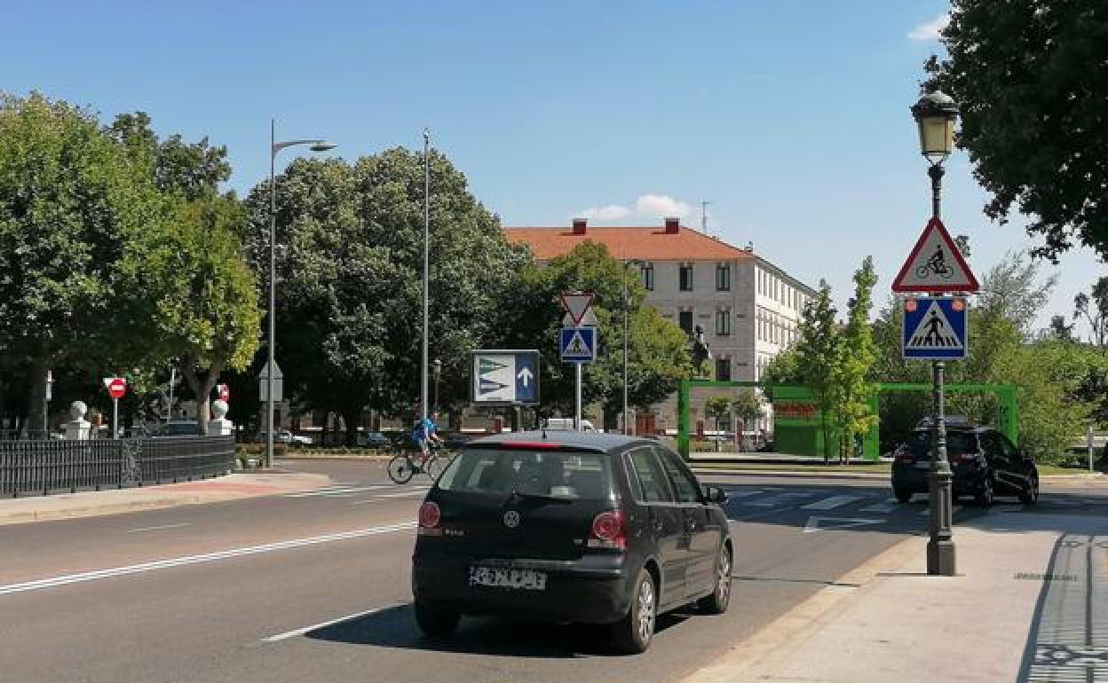 En el Puente de Castilla está uno de los nuevos pasos inteligentes.