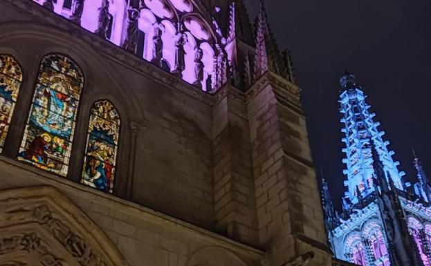 Detalles de la Catedral de Burgos iluminados. 