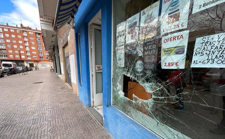 Imagen principal - Asalta una panadería de Burgos y deja rastro de su sangre