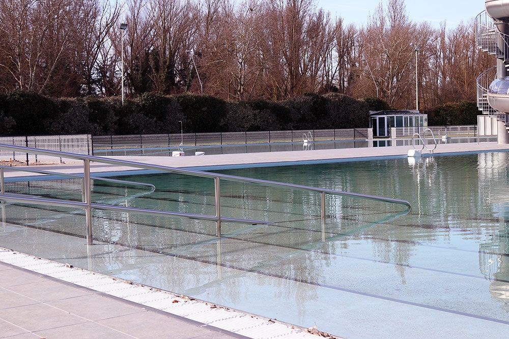 La piscina familiar de El Plantío completa su remodelación