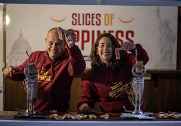 Dos burgaleses llevan la felicidad en forma de jamón a la Gran Manzana