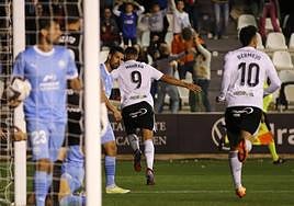Partido de ida frente al Ibiza en El Plantío, donde el Burgos CF se hizo con la victoria.