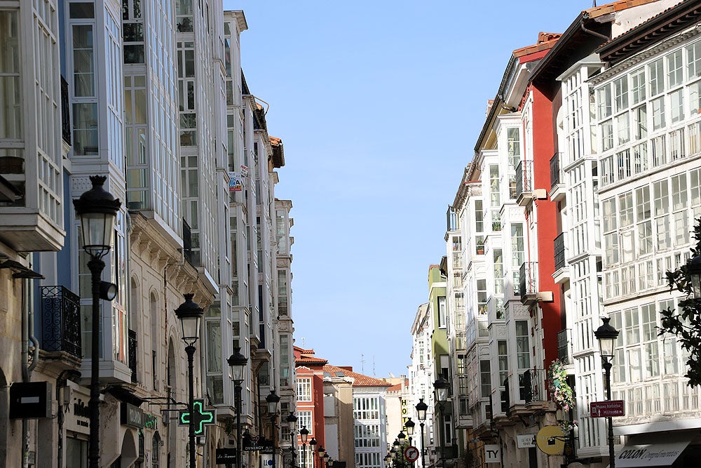 Burgos protege escaparates, fachadas e interiores de sus míticos comercios