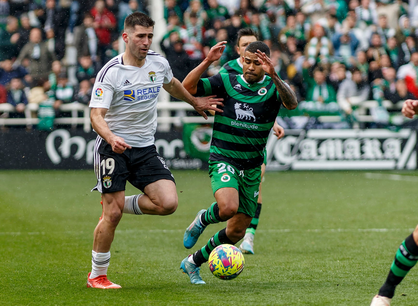 El Burgos CF se hace con la victoria ante un necesitado Racing