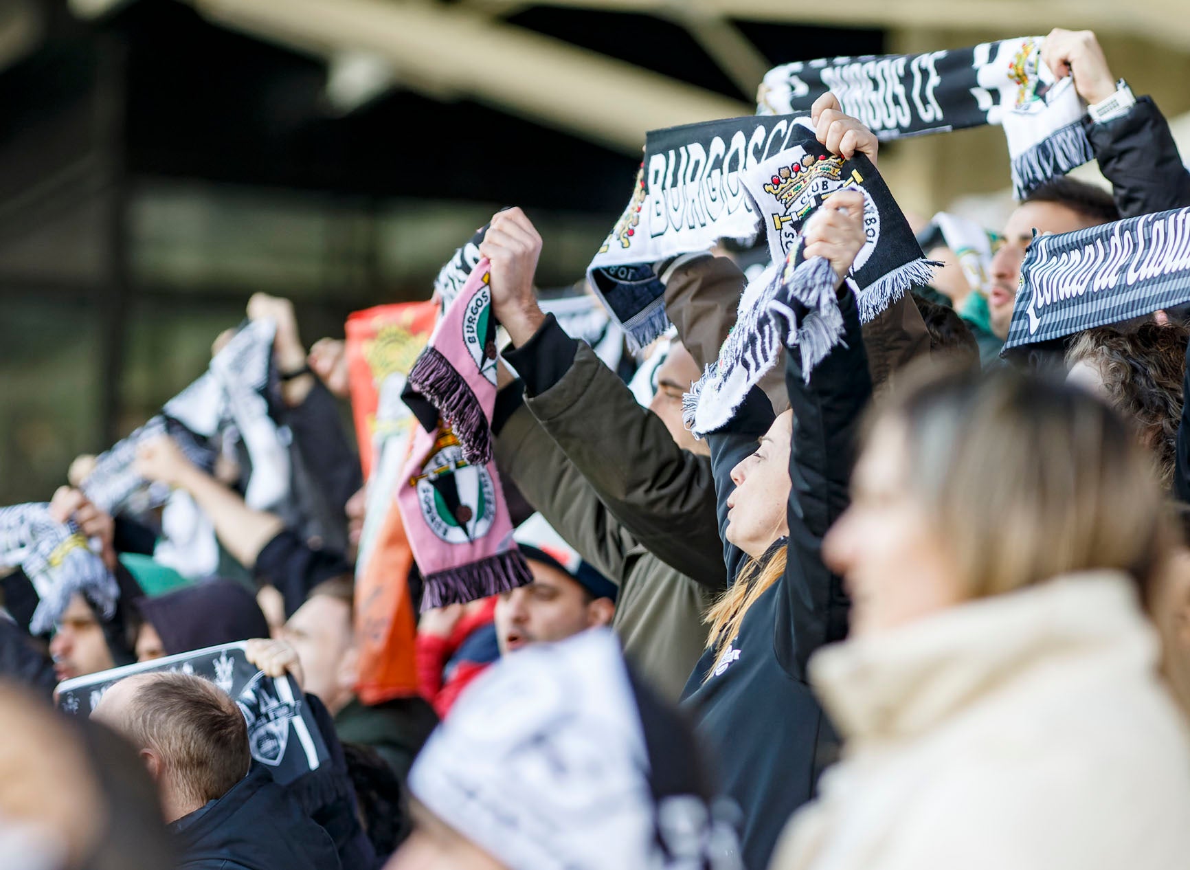 El Burgos CF se hace con la victoria ante un necesitado Racing