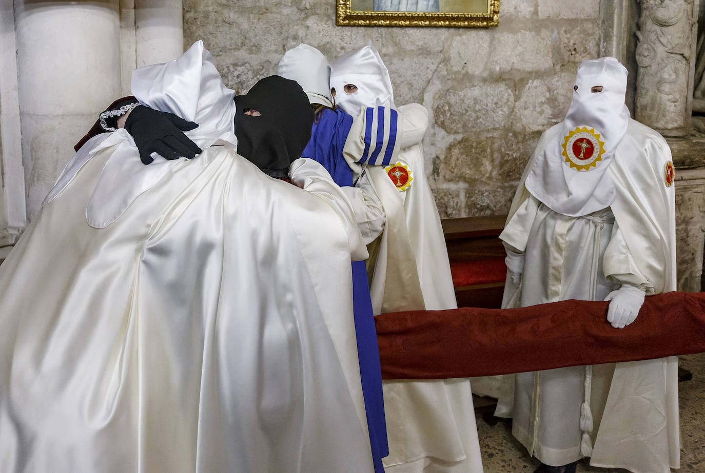 La Virgen de las Angustias recorre la noche burgalesa