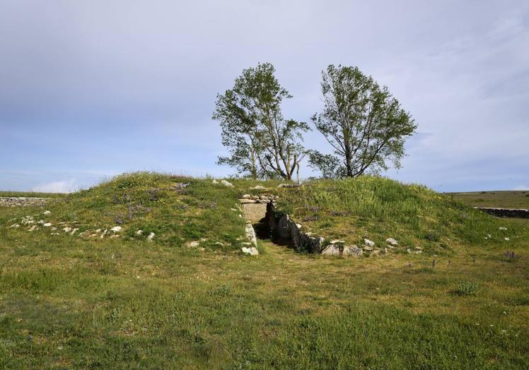 El dolmen de la Cabaña.