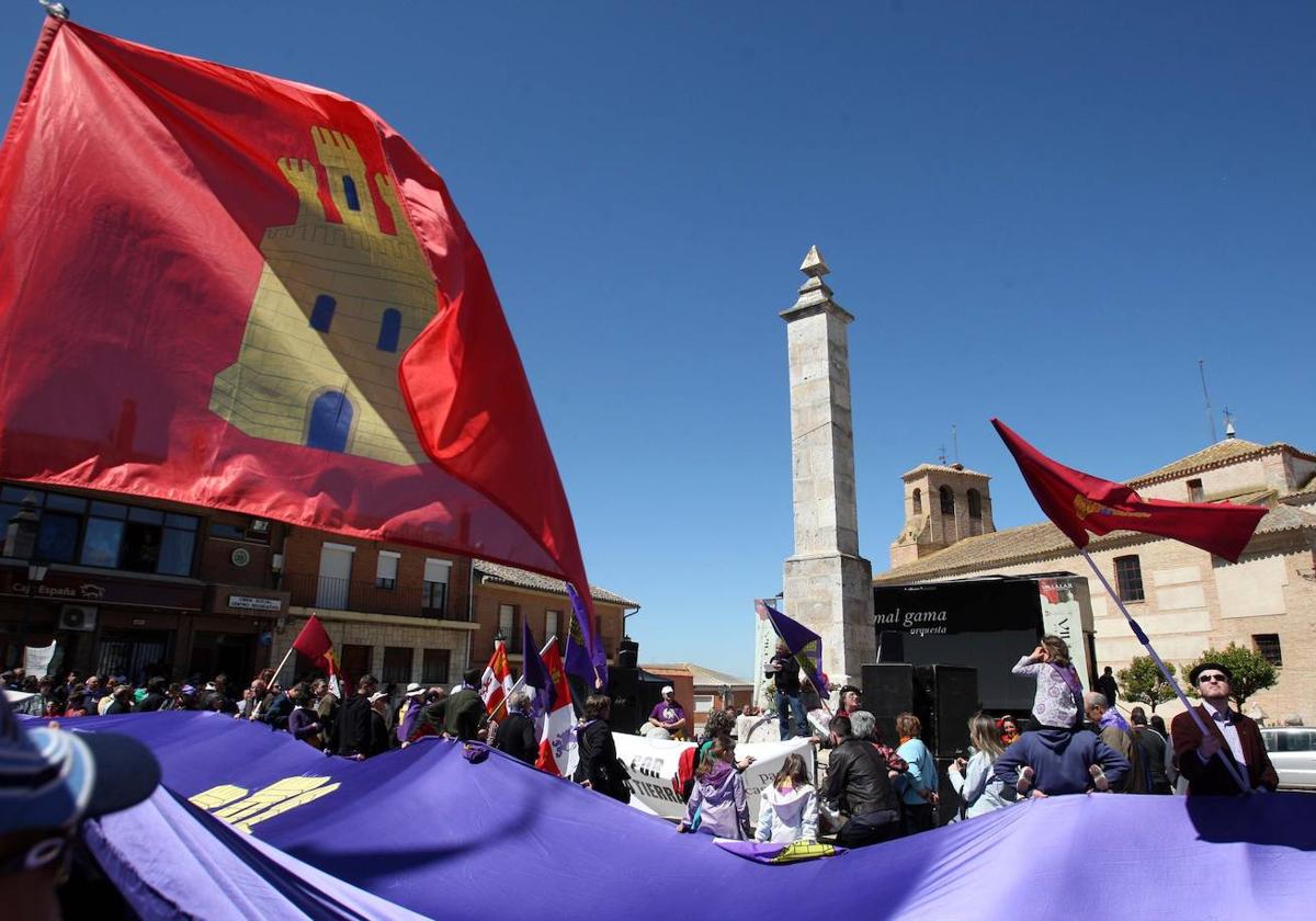 Celebración del Día de Castilla y León en Villalar de los Comuneros.