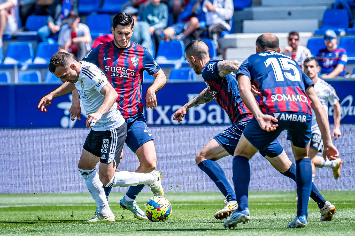El Burgos cae derrotado ante el Huesca