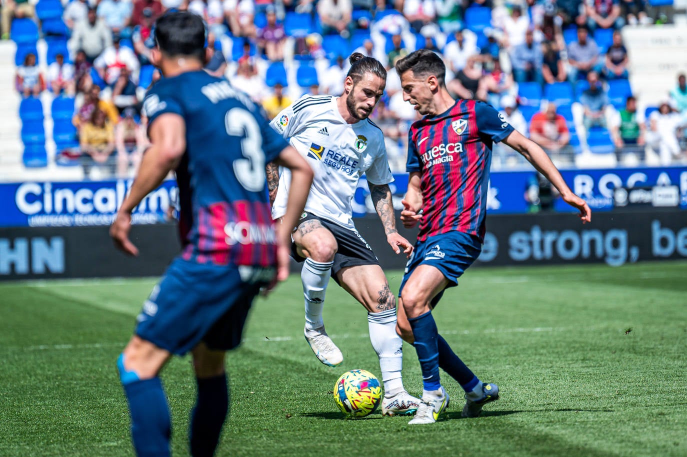 El Burgos cae derrotado ante el Huesca