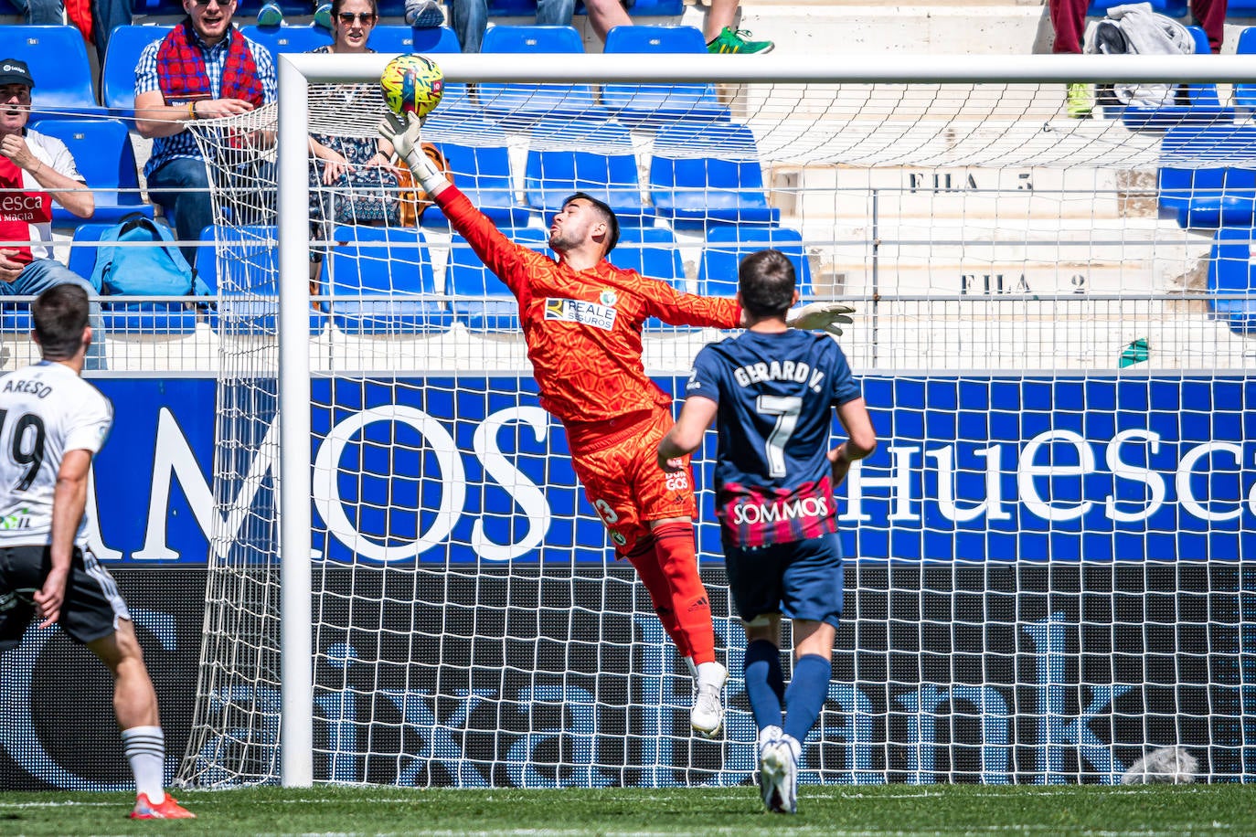 El Burgos cae derrotado ante el Huesca