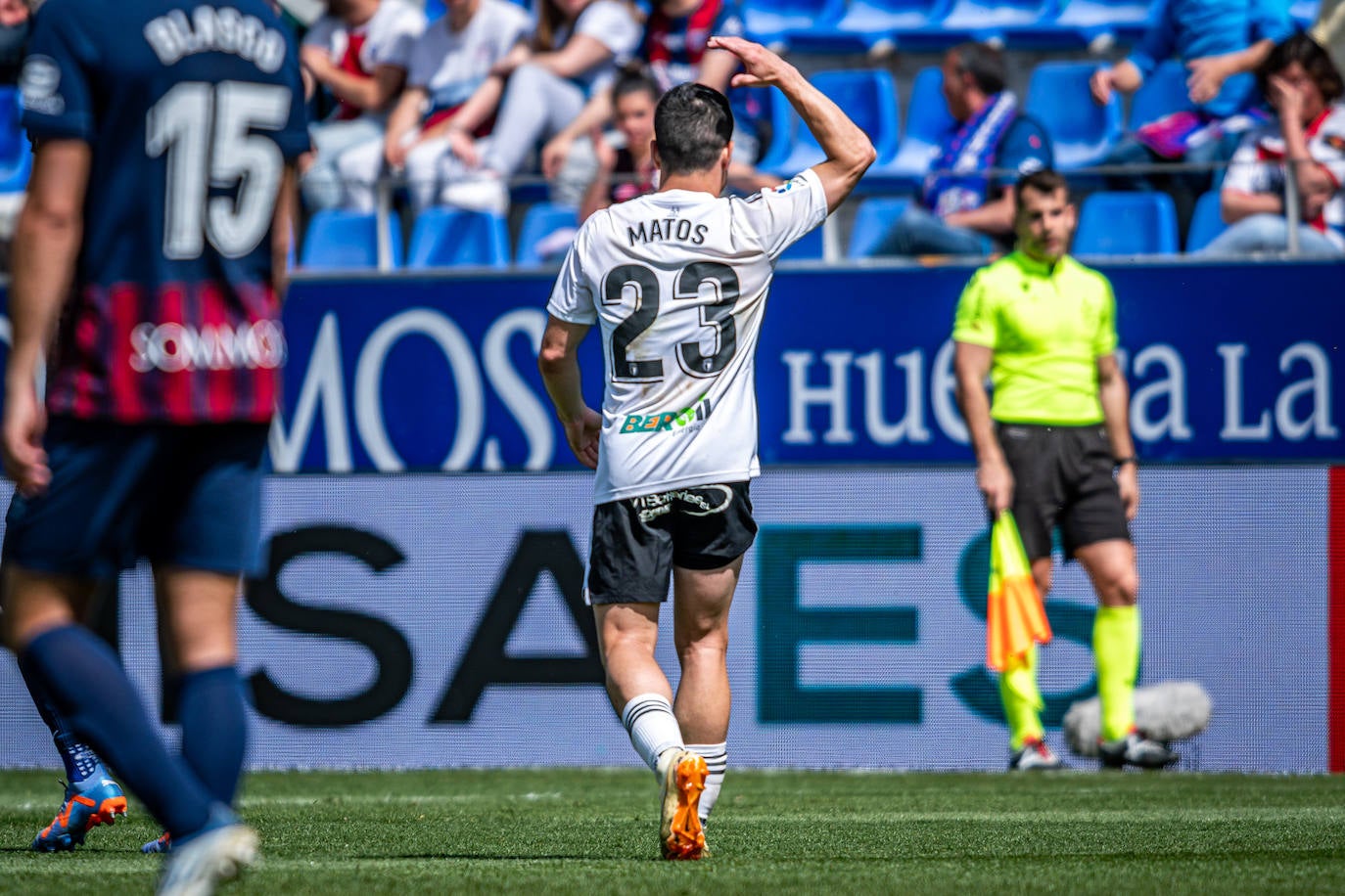 El Burgos cae derrotado ante el Huesca