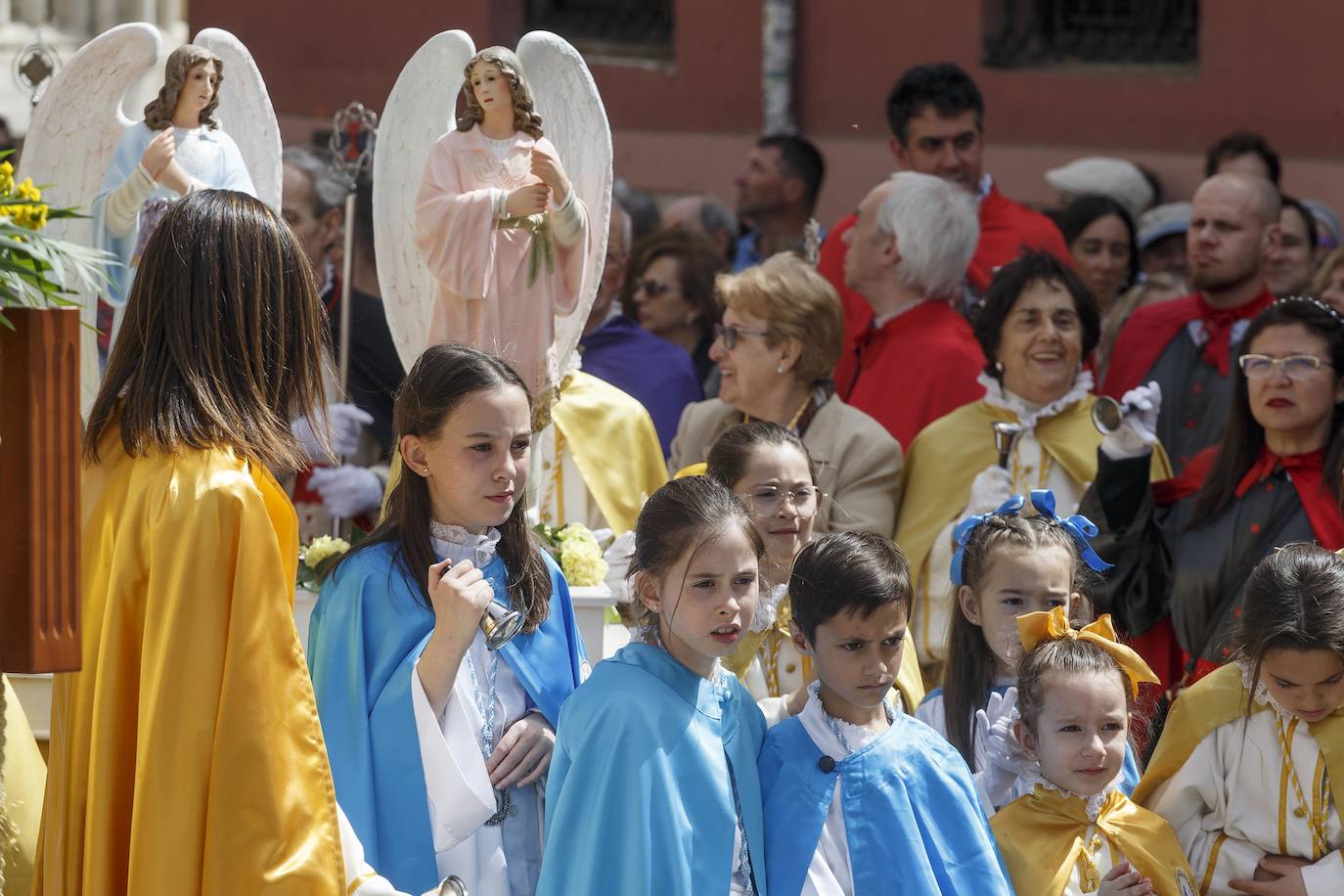 Burgos celebra la Pascua con el encuentro de la Madre y el hijo resucitado