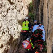 Doble rescate a un ciclista atrapado y a una senderista herida en Burgos