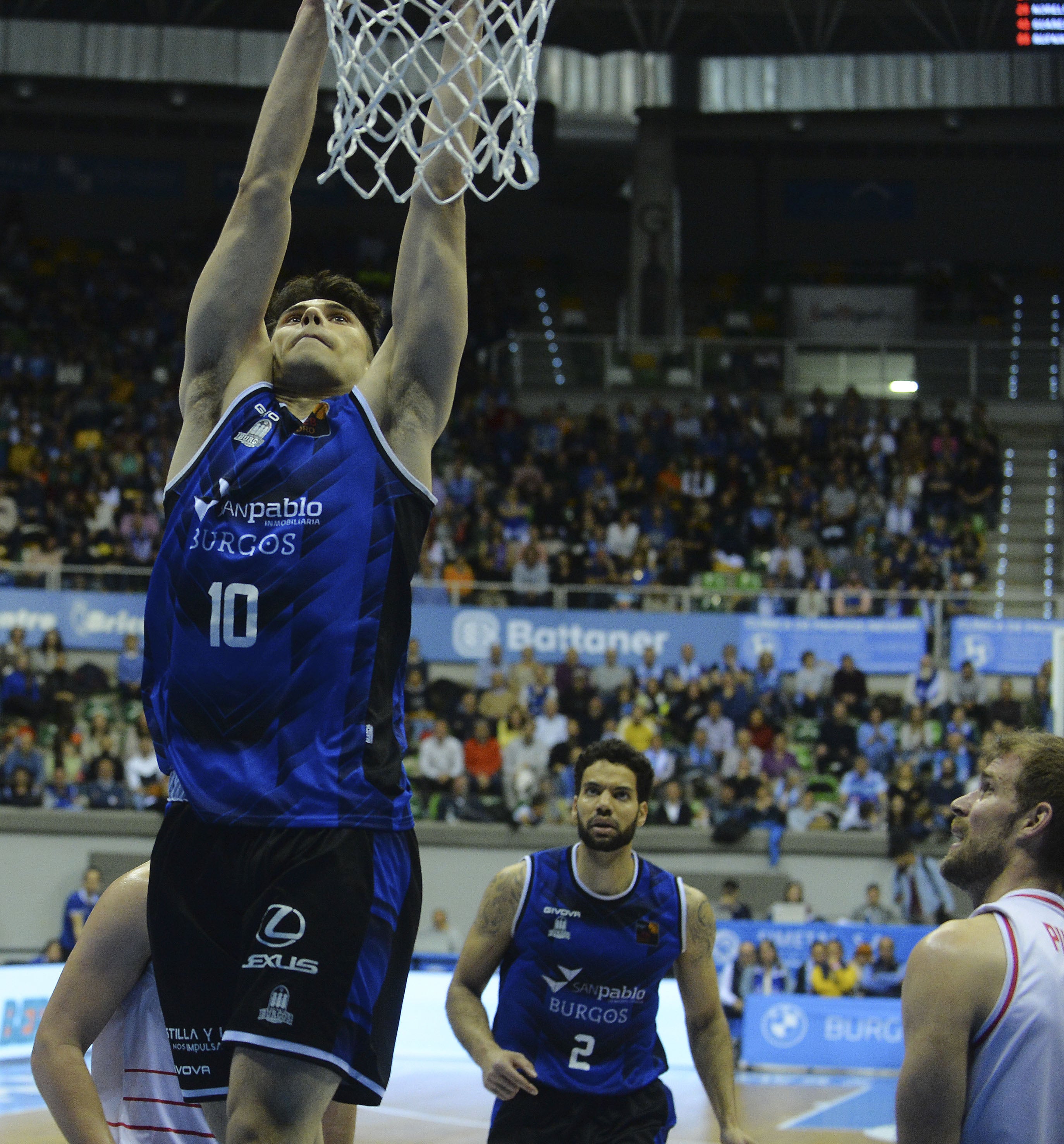 El San Pablo no da opciones al Club Ourense Baloncesto