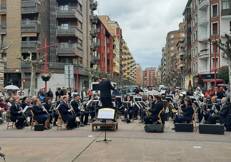 La Banda Municipal de Musica ha interpretado un repertorio con tintes castellanos.