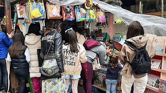 Domingo multicultural en Miranda: Día del Libro, festividad autonómica y derbi provincial