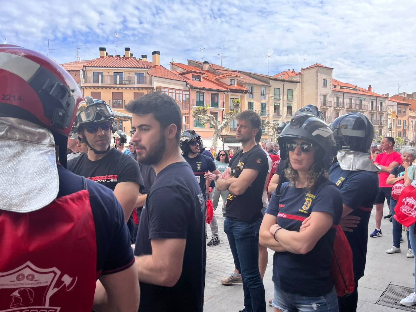 Los bomberos de Castilla y León se manifiestan en Aranda