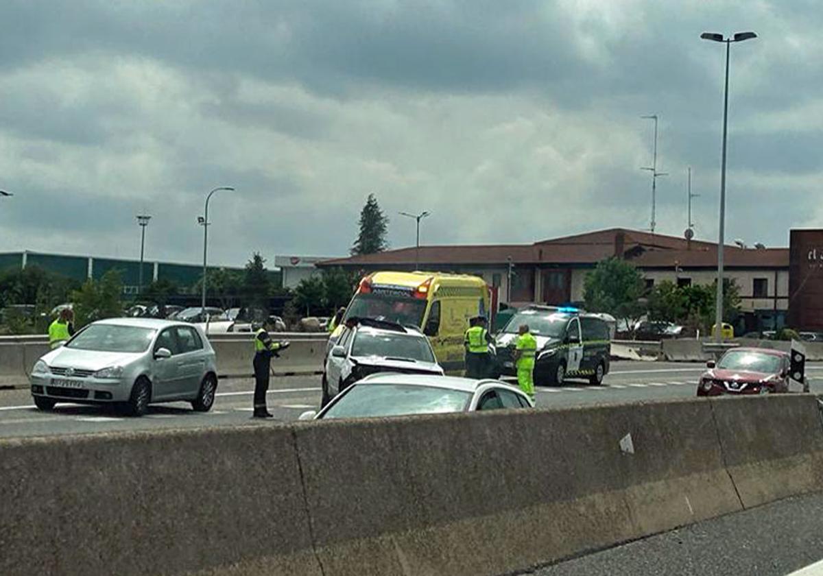 El accidente se ha producido a la altura de Villagonzalo Pedernales.