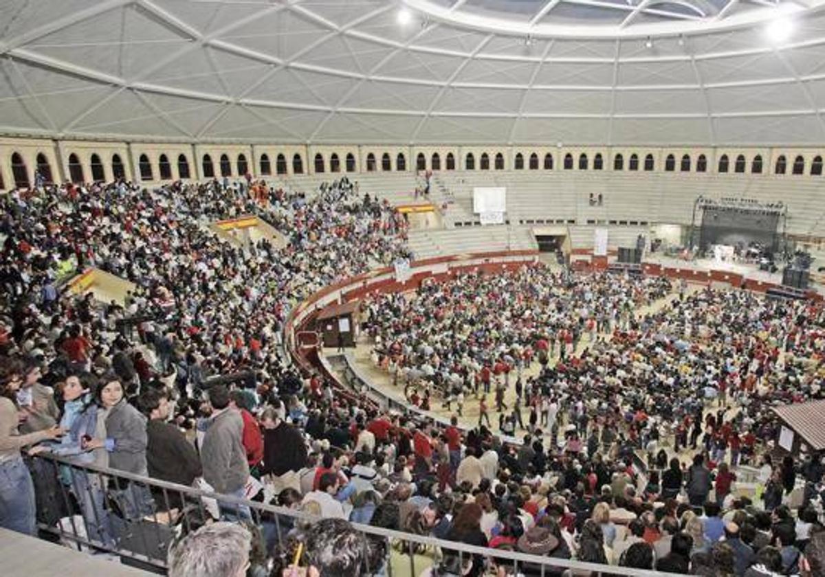 Imagen de la plaza de toros de Aranda.