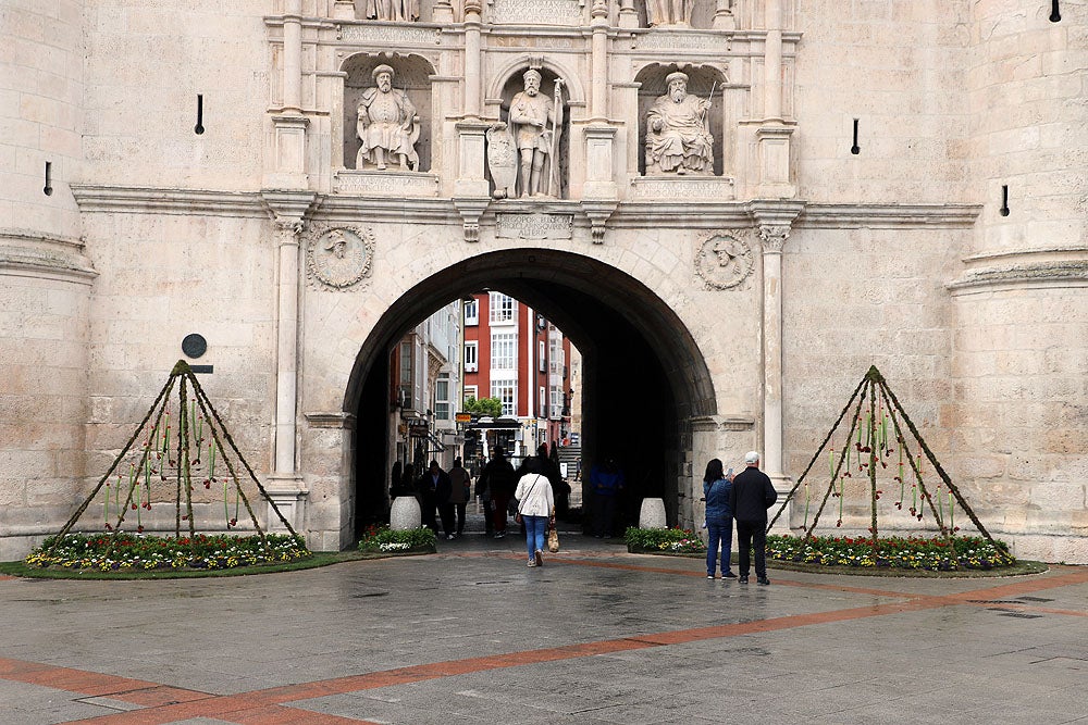 Monumentos florales de la Fiesta de las Flores de Burgos