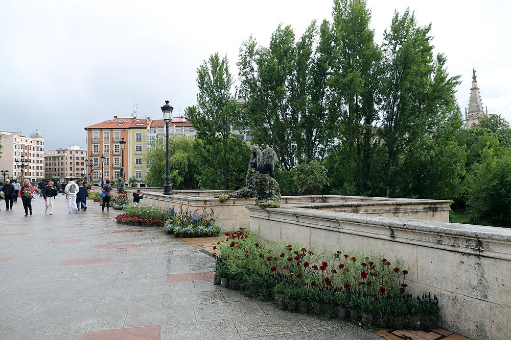 Monumentos florales de la Fiesta de las Flores de Burgos