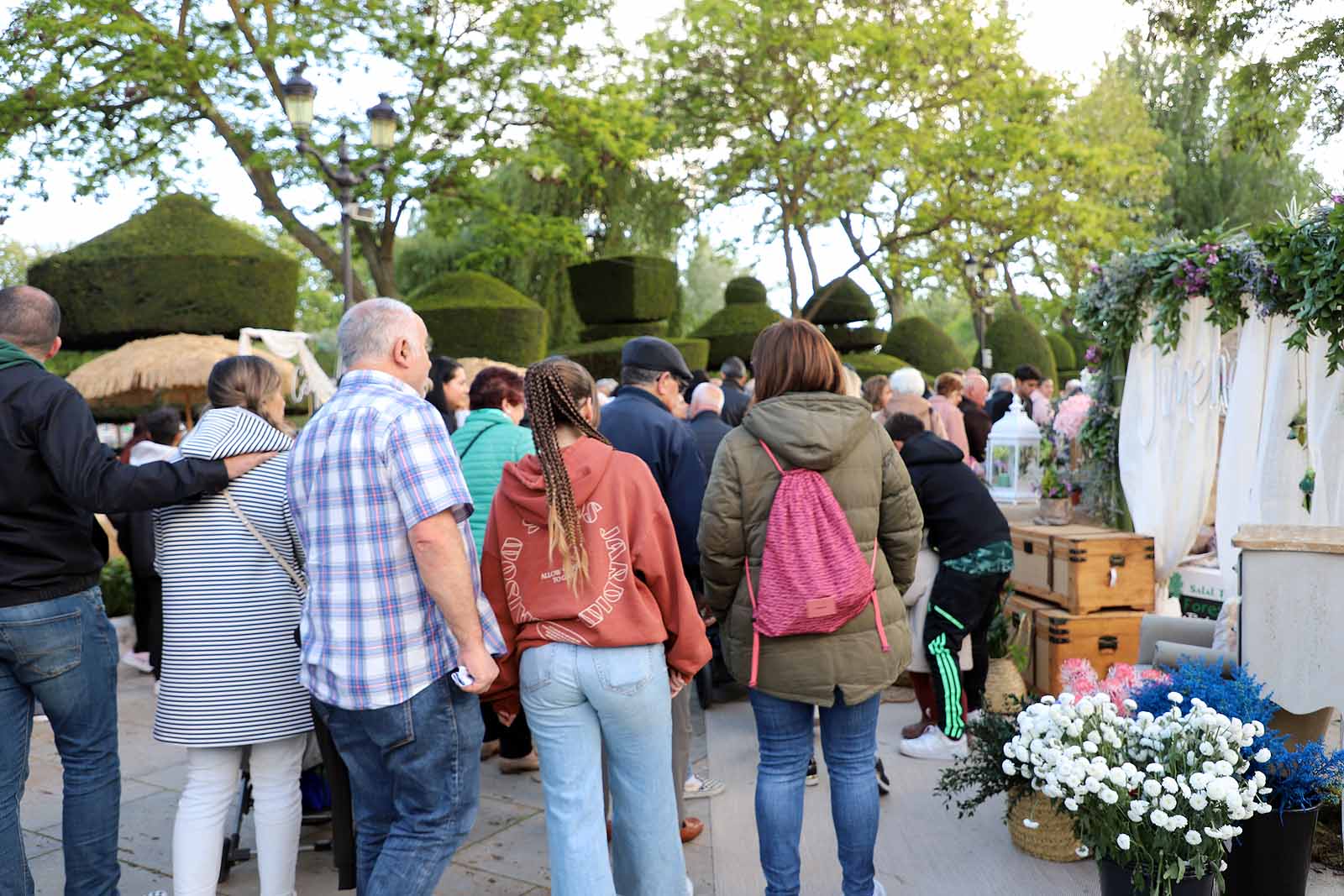 Burgos se llena de flores y gentío