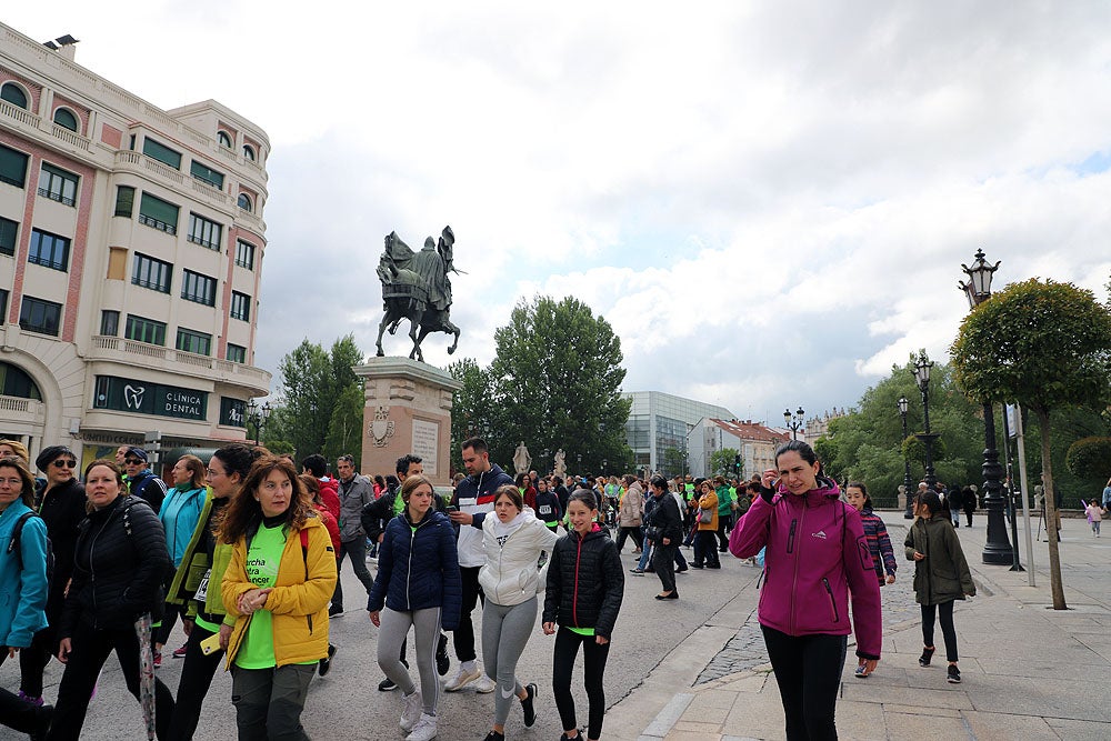 Más de 5.000 burgaleses marchan contra el cáncer